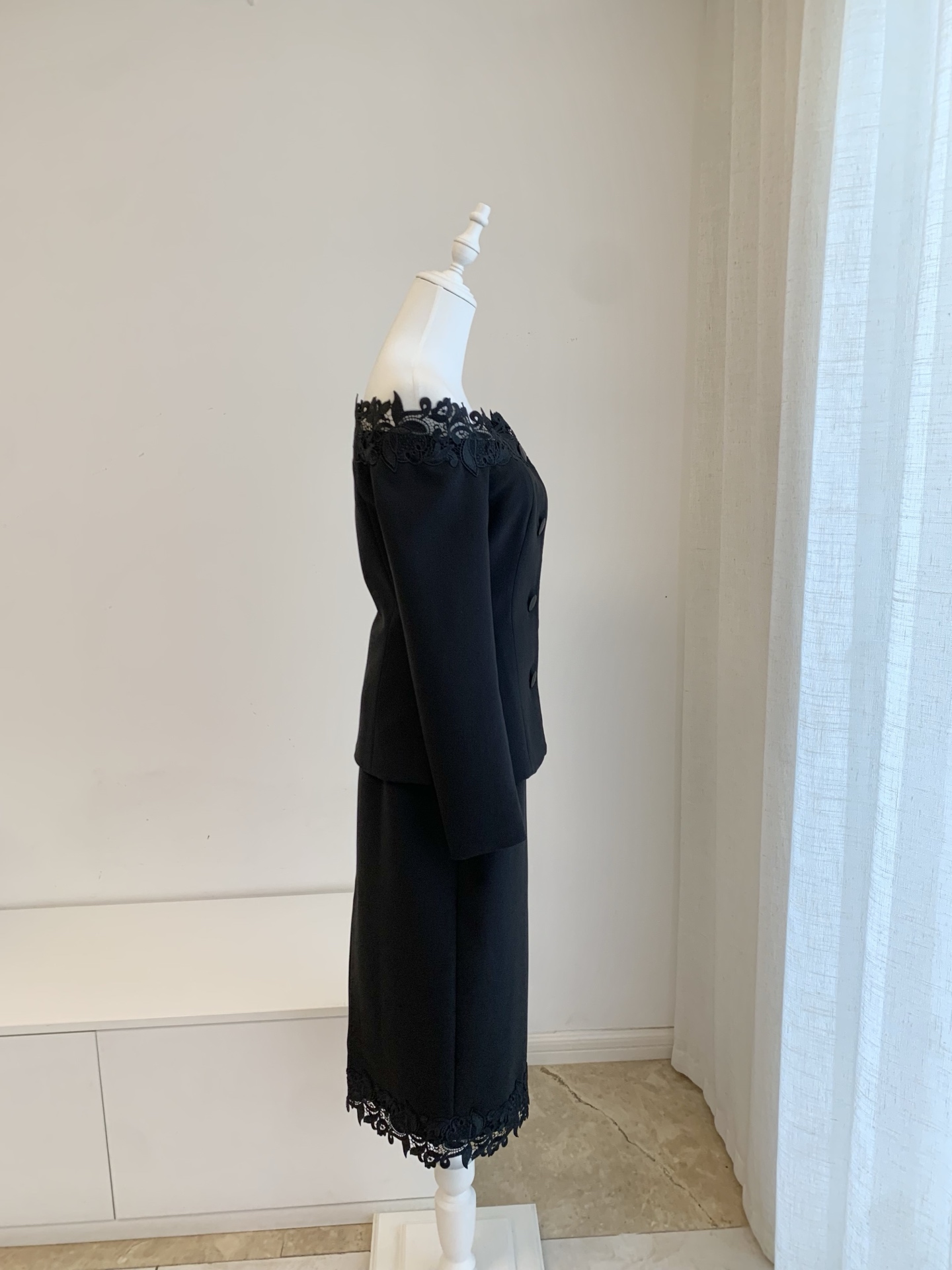 Setelan Hitam Bordir Motif Bun - Midi Skirt Floral ulasan dan harga